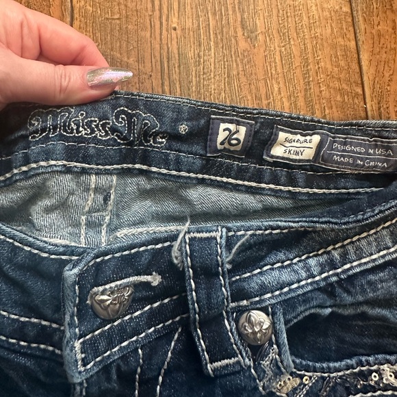 Miss Me Women's Embellished Denim Jeans - Picture 4 of 10